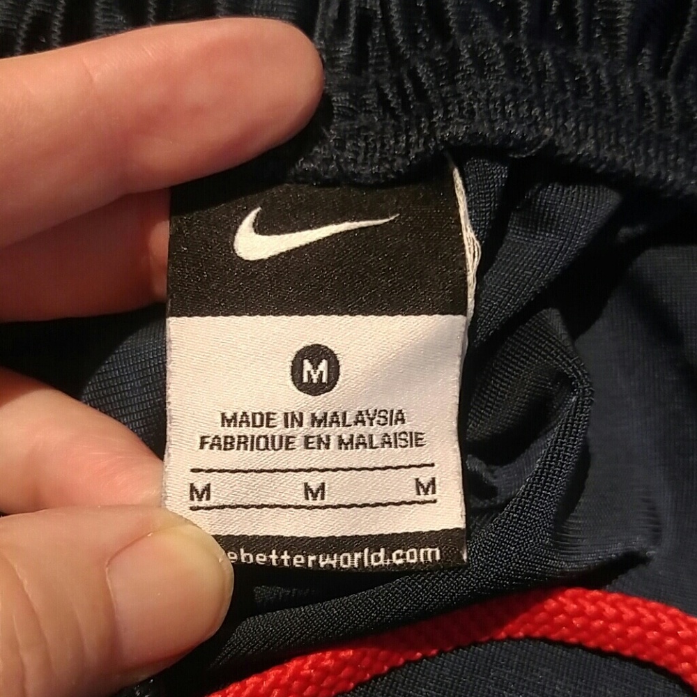 Nike shorts - Picture 3 of 5